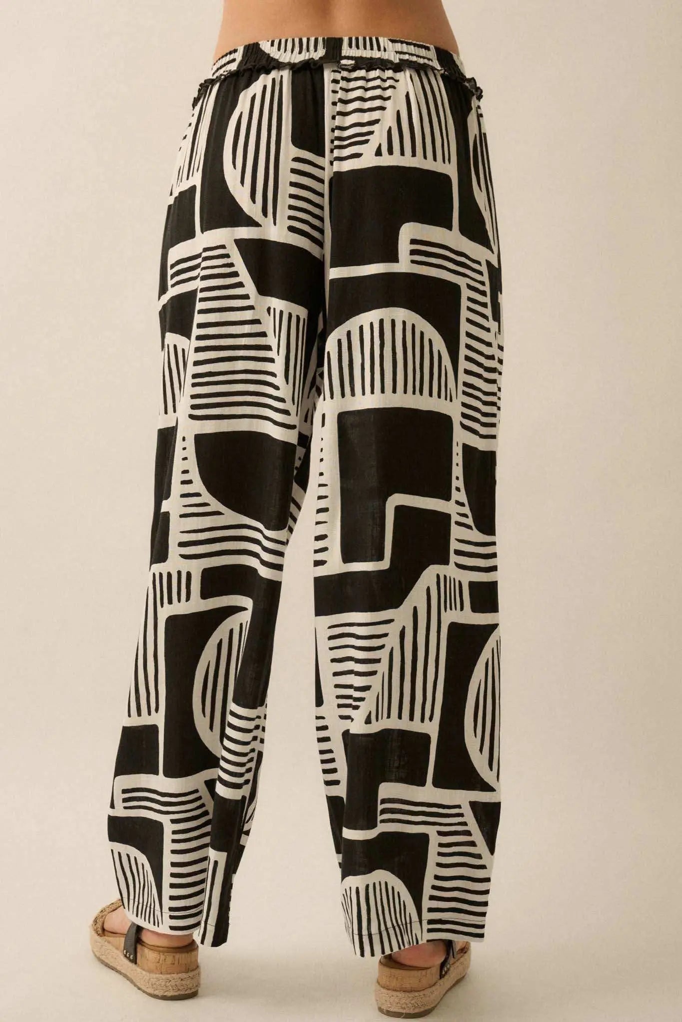 Perfect Shape Geo-Print Wide-Leg Pants
