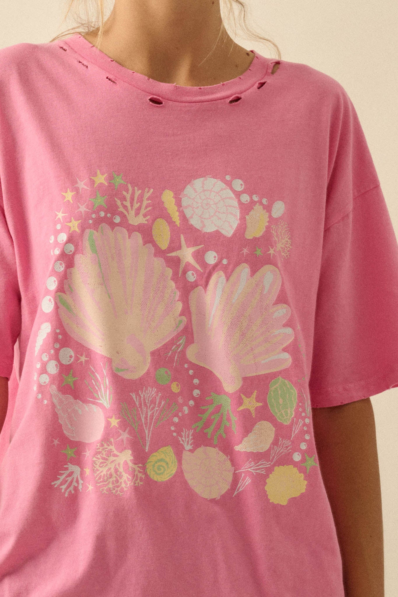 By the Seashore Distressed Seashell Graphic Tee