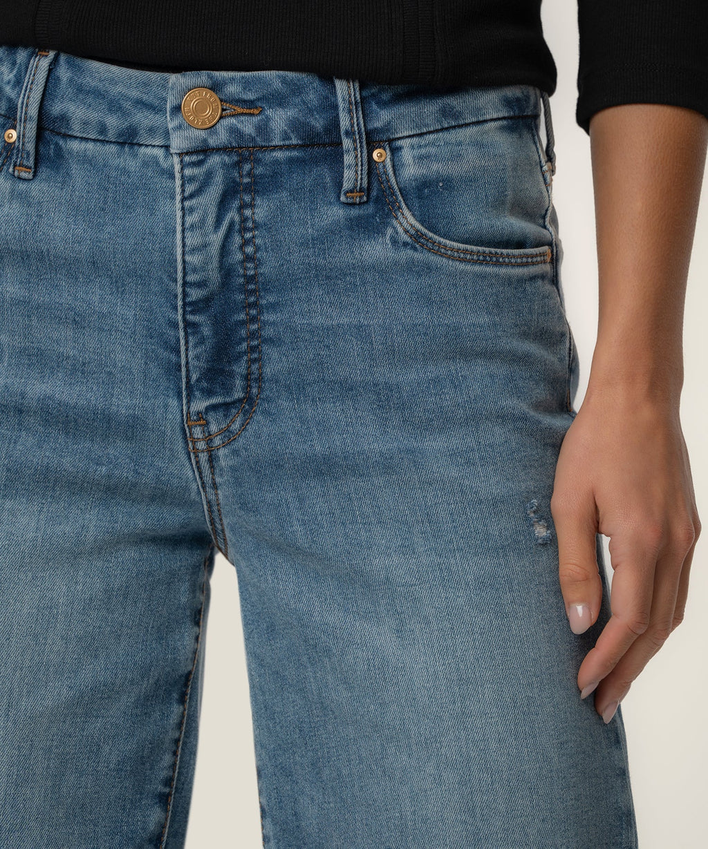 Meg High Rise Wide Leg, Petite in Regent Wash