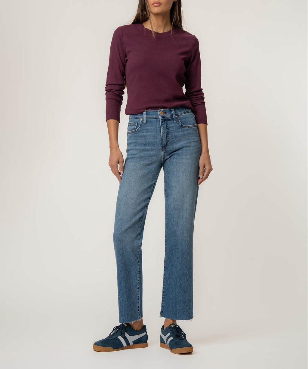 Avery High Rise Straight Leg, Petite in Building Wash