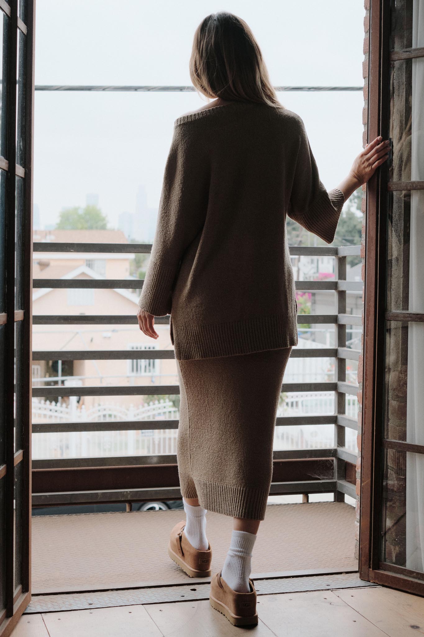 Promise the Label Textured Knit Sweater Midi Skirt